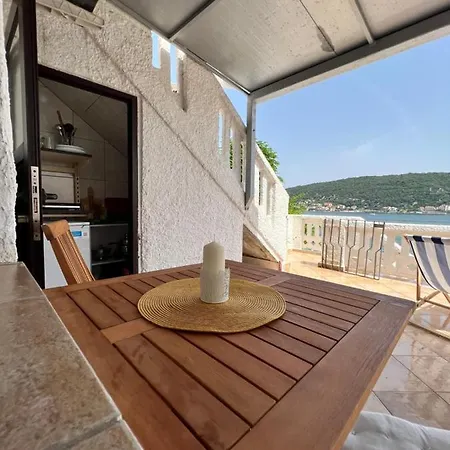 By The Sea Apartment