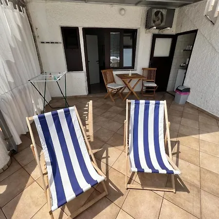By The Sea Apartment
